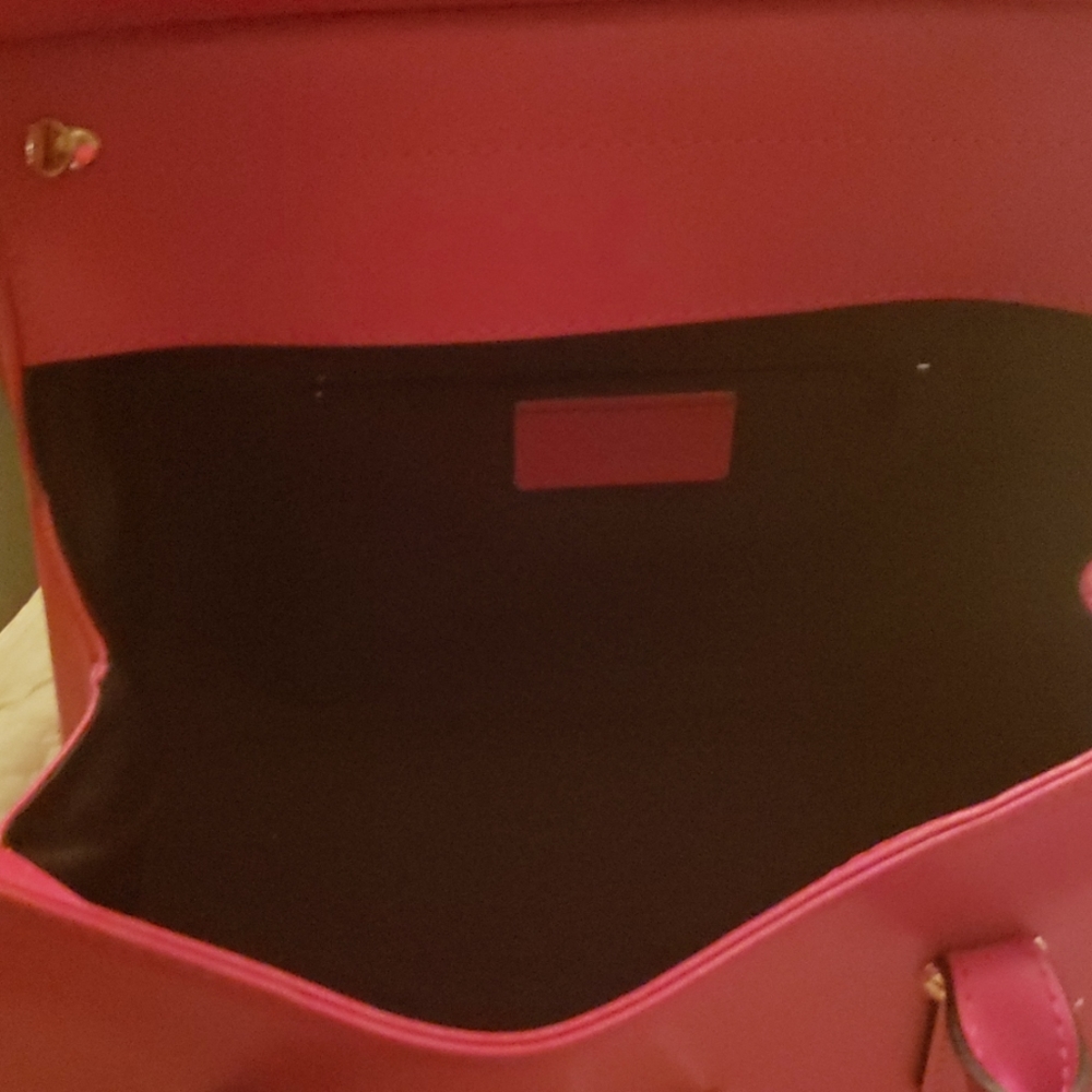 Red Handbag - image 3